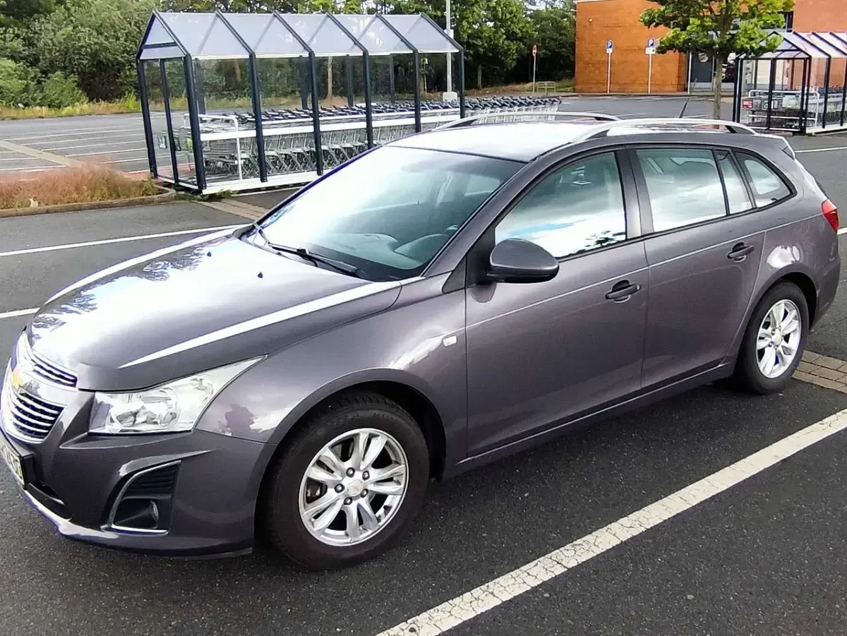 Gebraucht Chevrolet Cruze LT 131 PS (96 kW) 2013 Bronze Kombi