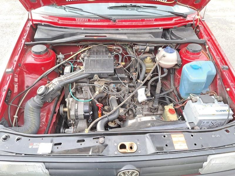 Gebraucht VW Jetta 69 PS (50 kW) 1991 Rot Limousine