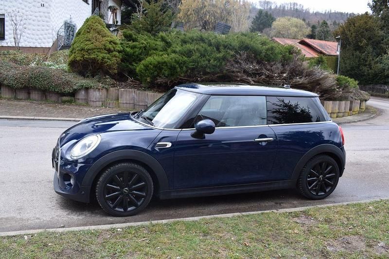 Gebraucht Mini Cooper 136 PS (100 kW) 2017 Blau Kleinwagen