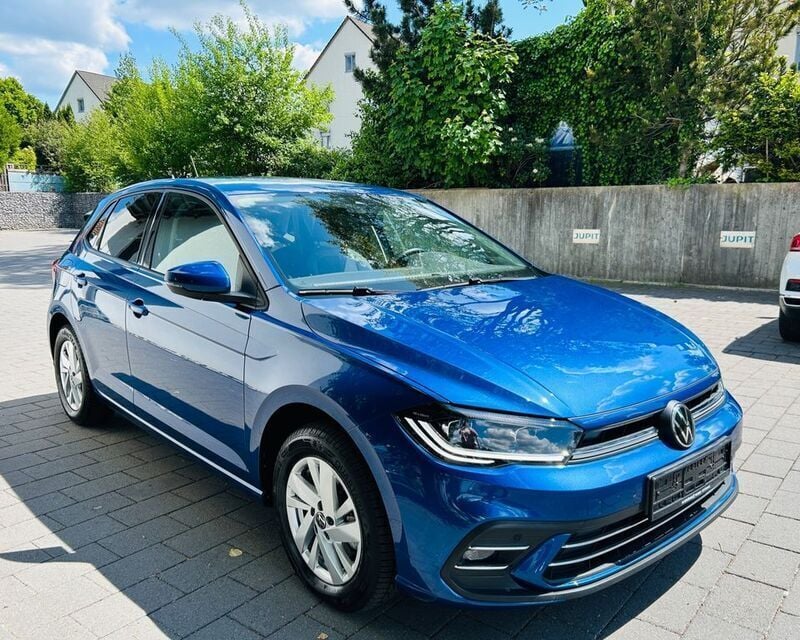Reef blue metallic Gebraucht 2022 VW Polo Style Kleinwagen | 17.900 € (Superpreis) - Bild 1/4