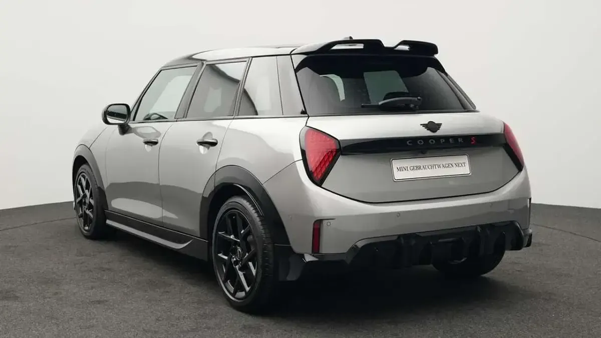 Gebraucht Mini John Cooper Works 204 PS (150 kW) 2025 Grau Kleinwagen