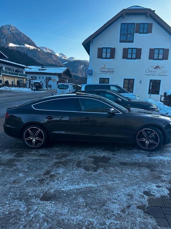 Gebraucht Audi A5 Comfort 160 PS (117 kW) 2011 Braun Limousine