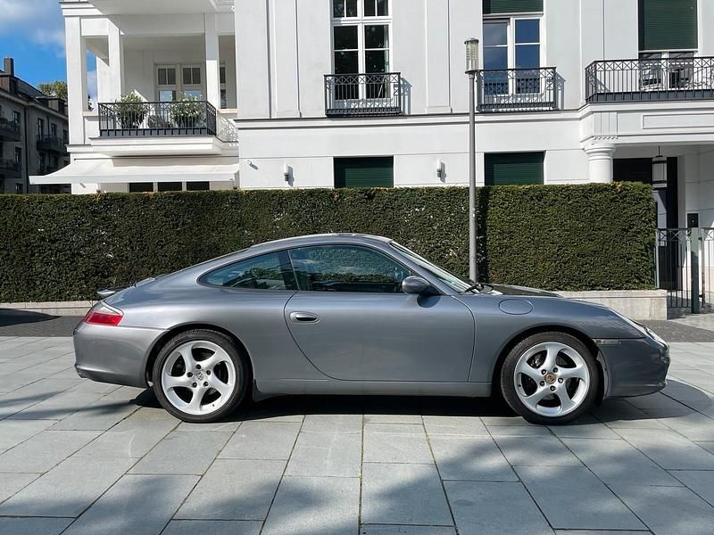 Gebraucht Porsche 911 Carrera 320 PS (235 kW) 2003 Grau Coupé