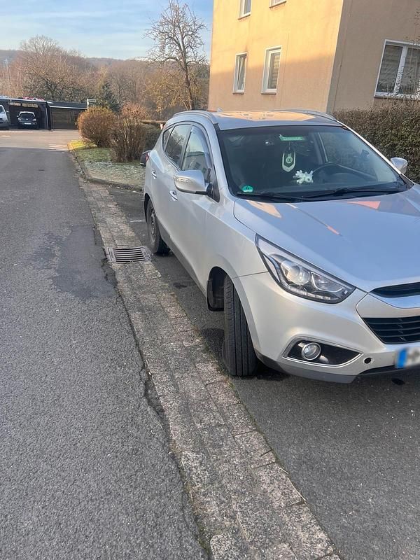 Gebraucht Hyundai ix35 136 PS (100 kW) 2015 Grau SUV