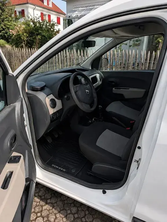 Gebraucht Dacia Dokker Lauréate 90 PS (66 kW) 2014 Weiß Van / Kleinbus