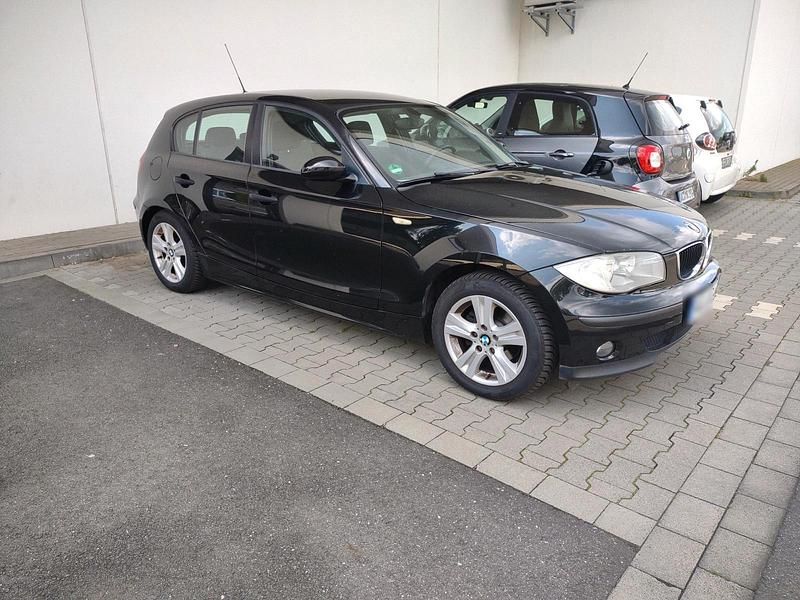 Gebraucht BMW 116 115 PS (84 kW) 2006 Schwarz Kleinwagen