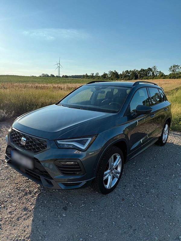 Grau Gebraucht 2021 Seat Ateca FR SUV | 24.999 € (Fairer Preis) - Bild 1/4