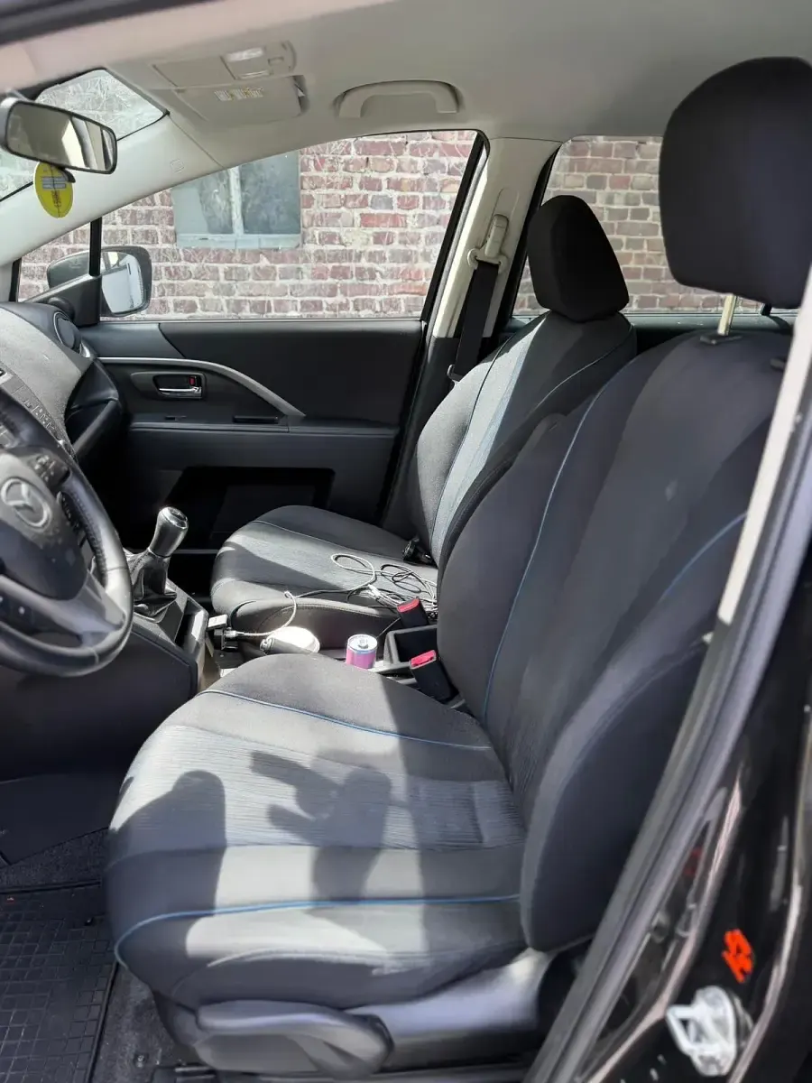 Gebraucht Mazda 5 116 PS (85 kW) 2011 Braun Van / Kleinbus