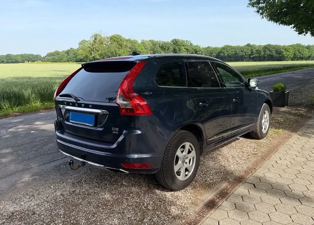 Gebraucht Volvo XC60 Summum 230 PS (169 kW) 2014 Blau SUV