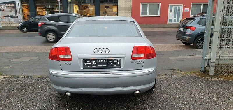 Gebraucht Audi A8 232 PS (170 kW) 2004 Silber Limousine