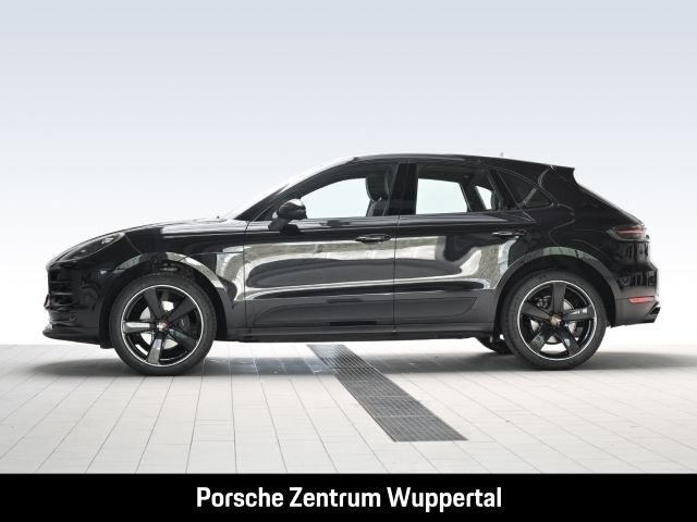 Gebraucht Porsche Macan 245 PS (180 kW) 2019 Tiefschwarzmetallic SUV
