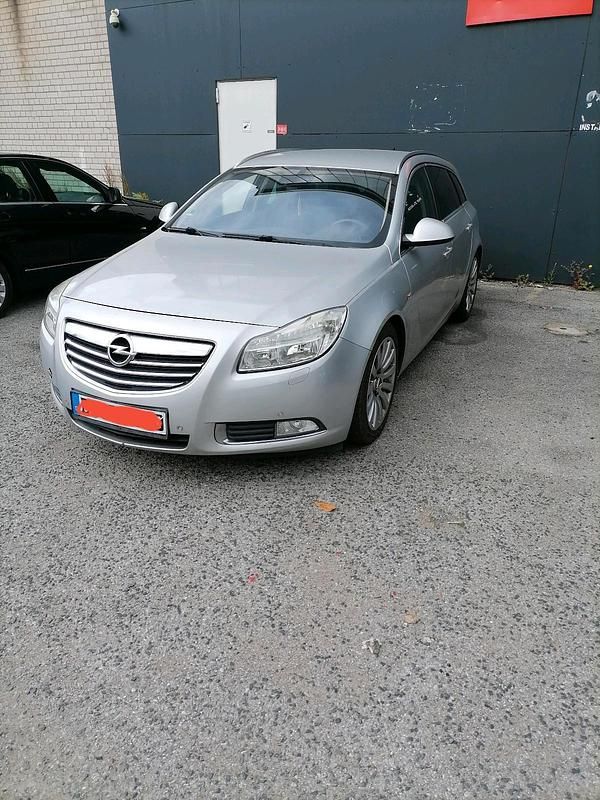 Gebraucht Opel Insignia 160 PS (117 kW) 2009 Silber Kombi