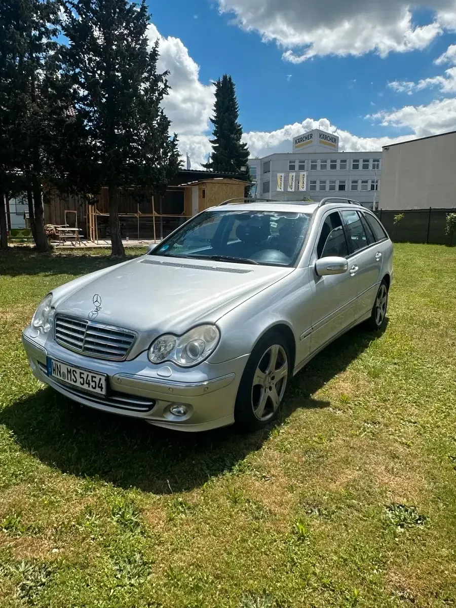 Gebraucht Mercedes C320 224 PS (164 kW) 2005 Silber Kombi