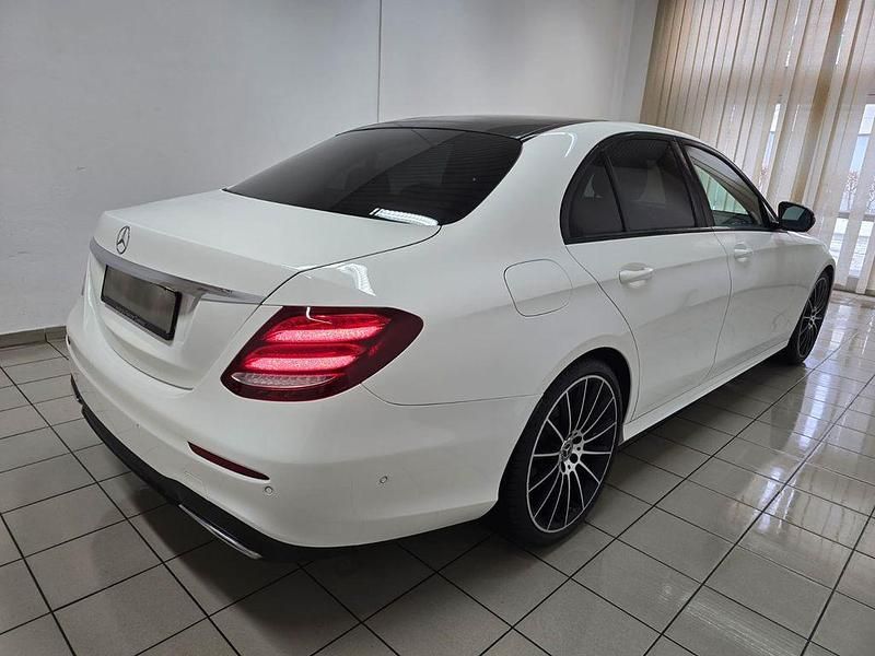 Gebraucht Mercedes E300 AMG 245 PS (180 kW) 2018 Weiß Limousine