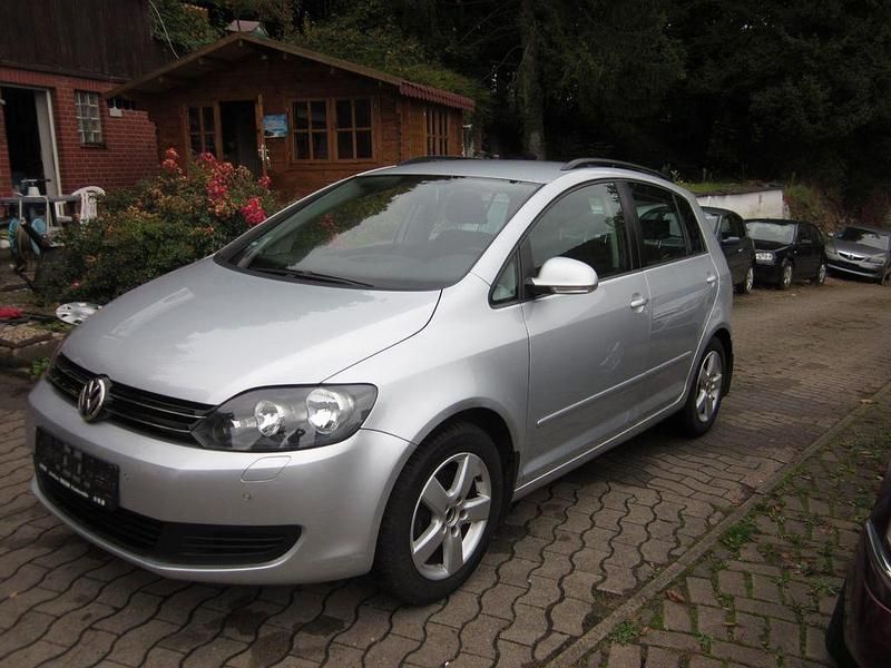 Gebraucht VW Golf Plus Cross 86 PS (63 kW) 2011 Silber Van / Kleinbus