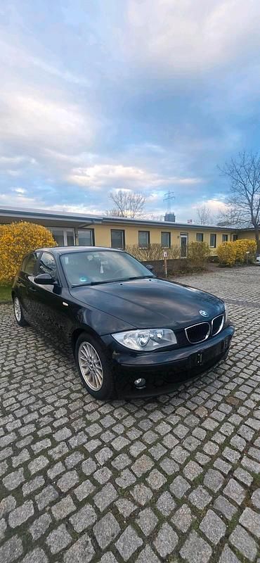Gebraucht BMW 118 129 PS (94 kW) 2005 Schwarz Kleinwagen