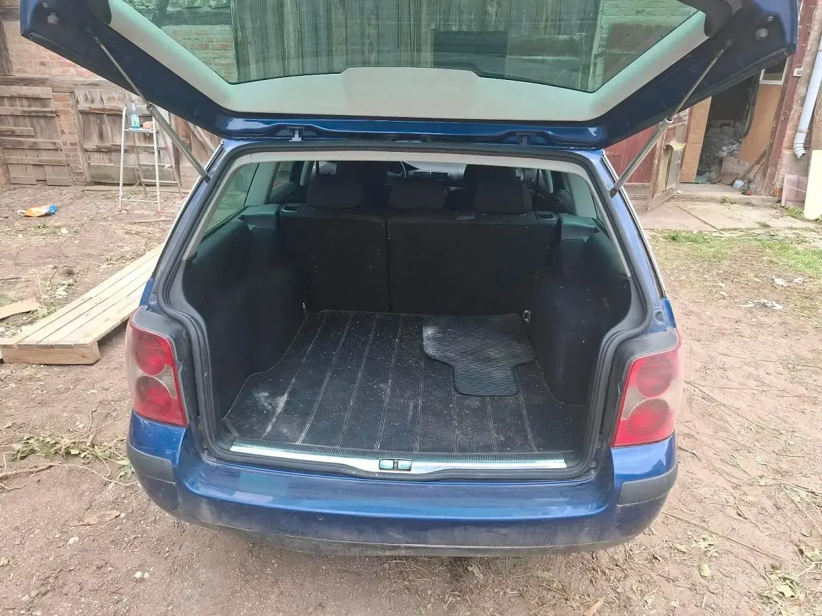 Usata VW Passat 101 CV (74 kW) 2003 Blu Station wagon