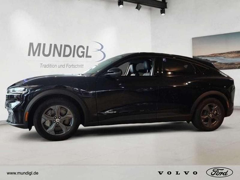 Gebraucht Ford Mustang Mach-E 216 kW (294 PS) 2022 Iridiumschwarz metallic SUV
