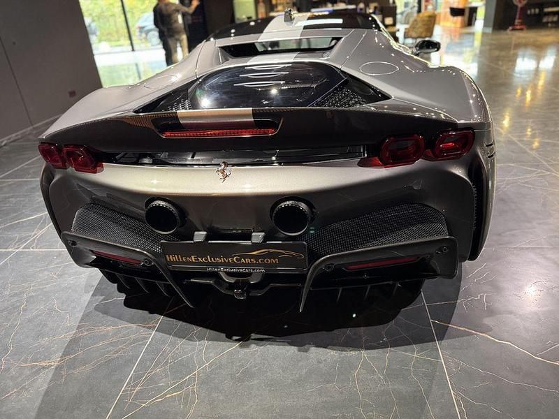 Gebraucht Ferrari SF90 999 PS (734 kW) 2021 Grau Coupé