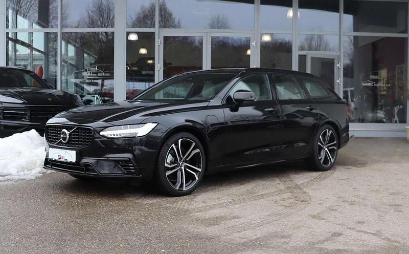 Gebraucht Volvo V90 R-Design 392 PS (288 kW) 2021 Onyx black / metallic Kombi