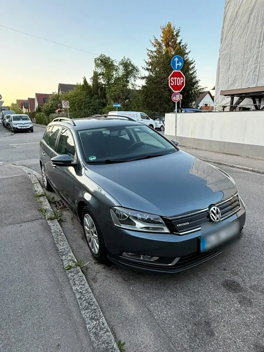 Gebraucht VW Passat 105 PS (77 kW) 2014 Grau Kombi