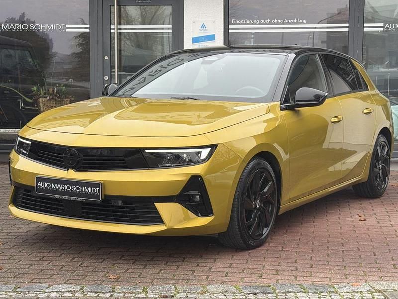 Gelb kult gelb (metallic) Gebraucht 2023 Opel Astra GS Line Limousine | 19.250 € (Superpreis) - Bild 1/4