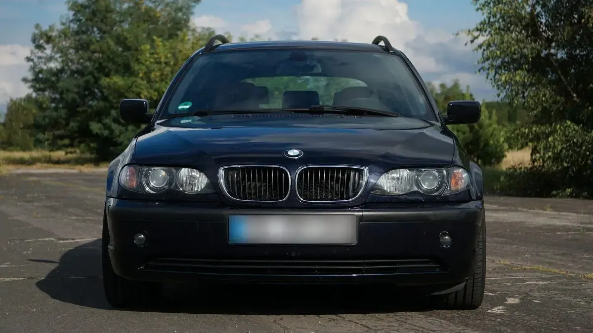 Używany BMW 320 Shadowline 170 KM (125 kW) 2004 Niebieski Kombi