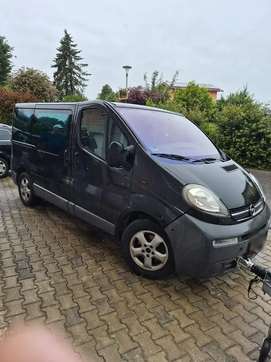 Gebraucht Opel Vivaro 135 PS (99 kW) 2005 Schwarz Van / Kleinbus