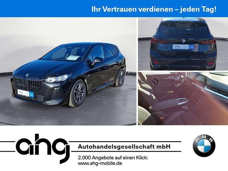 Sapphirschwarz metallic Gebraucht 2023 BMW 218 M Sport Van / Kleinbus | 31.930 € (Teuer) - Bild 1/4