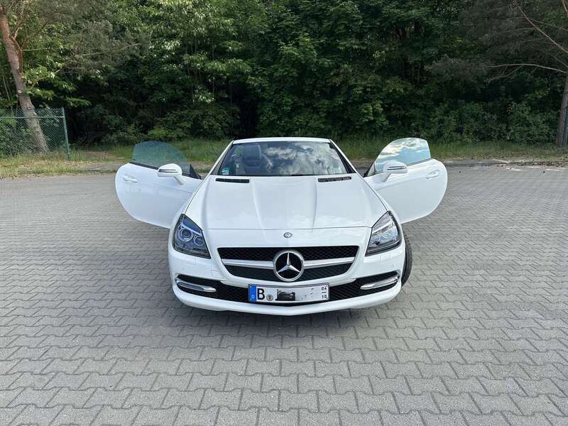 Weiß Gebraucht 2014 Mercedes SLK200 Cabrio | 23.500 € (Fairer Preis) - Bild 1/4