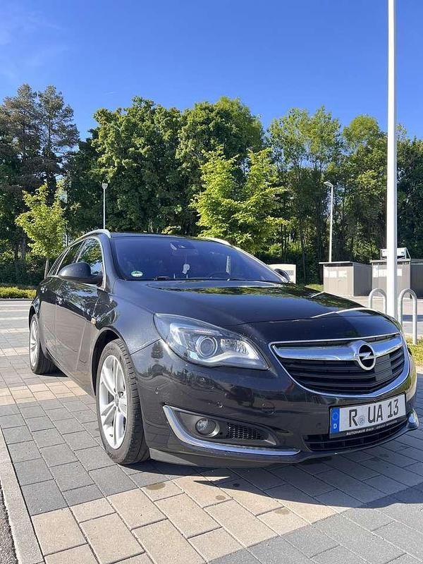 Schwarz Gebraucht 2014 Opel Insignia Active Kombi | 6.000 € (Fairer Preis) - Bild 1/4