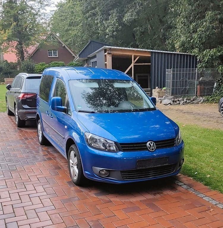 Blau Gebraucht 2011 VW Caddy Van / Kleinbus | 7.499 € (Etwas zu teuer) - Bild 1/2