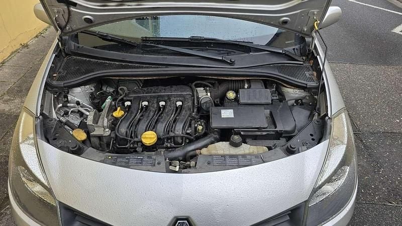 Gebraucht Renault Clio II 88 PS (64 kW) 2007 Limousine