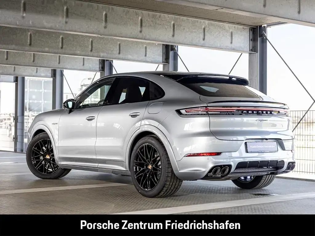 Neu Porsche Cayenne E-Hybrid Coupe Black Edition 470 PS (345 kW) 2026 Silber SUV