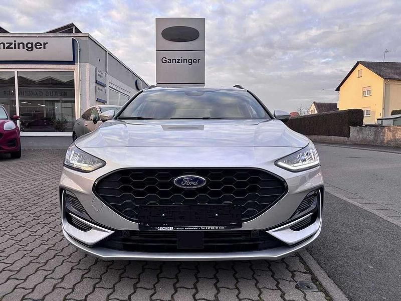 Neu Ford Focus ST-Line X 155 PS (114 kW) 2025 Moondust silver metallic Kombi