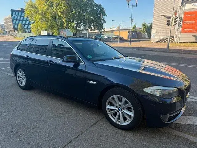 Second-hand BMW 525 204 CP (150 kW) 2011 Albastru Break