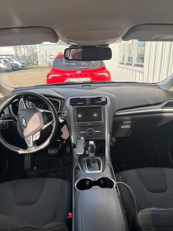 Gebraucht Ford Mondeo 179 PS (131 kW) 2017 Schwarz Kombi