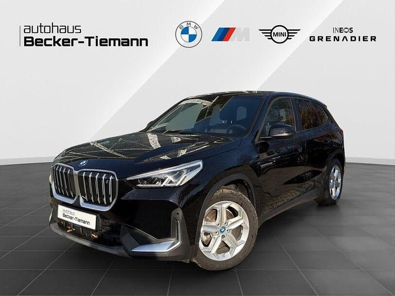 Schwarz ii Gebraucht 2023 BMW iX1 Performance SUV | 33.411 € (Guter Preis) - Bild 1/4