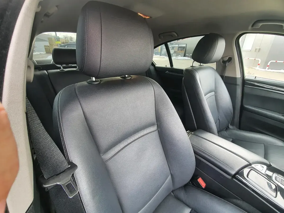 Second-hand BMW 520 190 CP (139 kW) 2015 Negru Berlinǎ