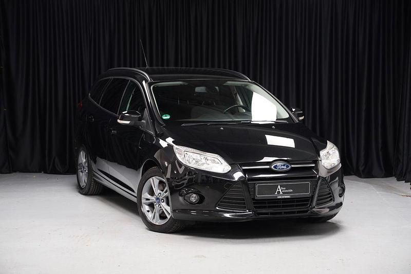 Gebraucht Ford Focus SYNC Edition 140 PS (102 kW) 2014 Schwarz Limousine