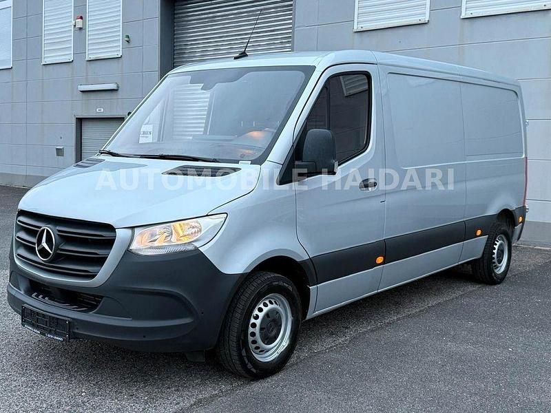 Gebraucht Mercedes Sprinter 143 PS (105 kW) 2018 Silber Van