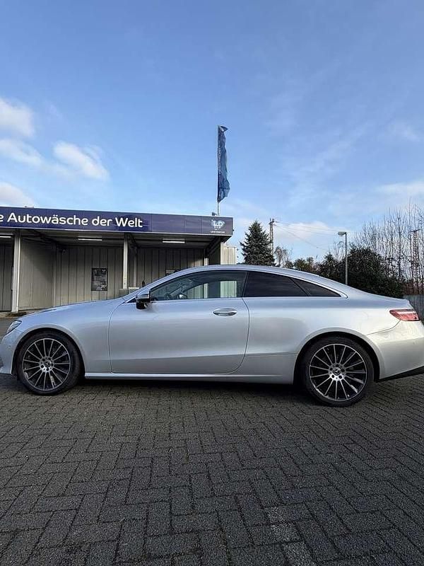 Gebraucht Mercedes E200 184 PS (135 kW) 2016 Grau Coupé