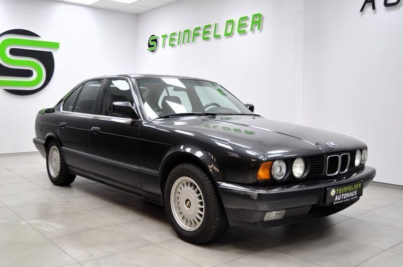 Schwarz Gebraucht 1989 BMW 530 Limousine | 5.990 € - Bild 1/4