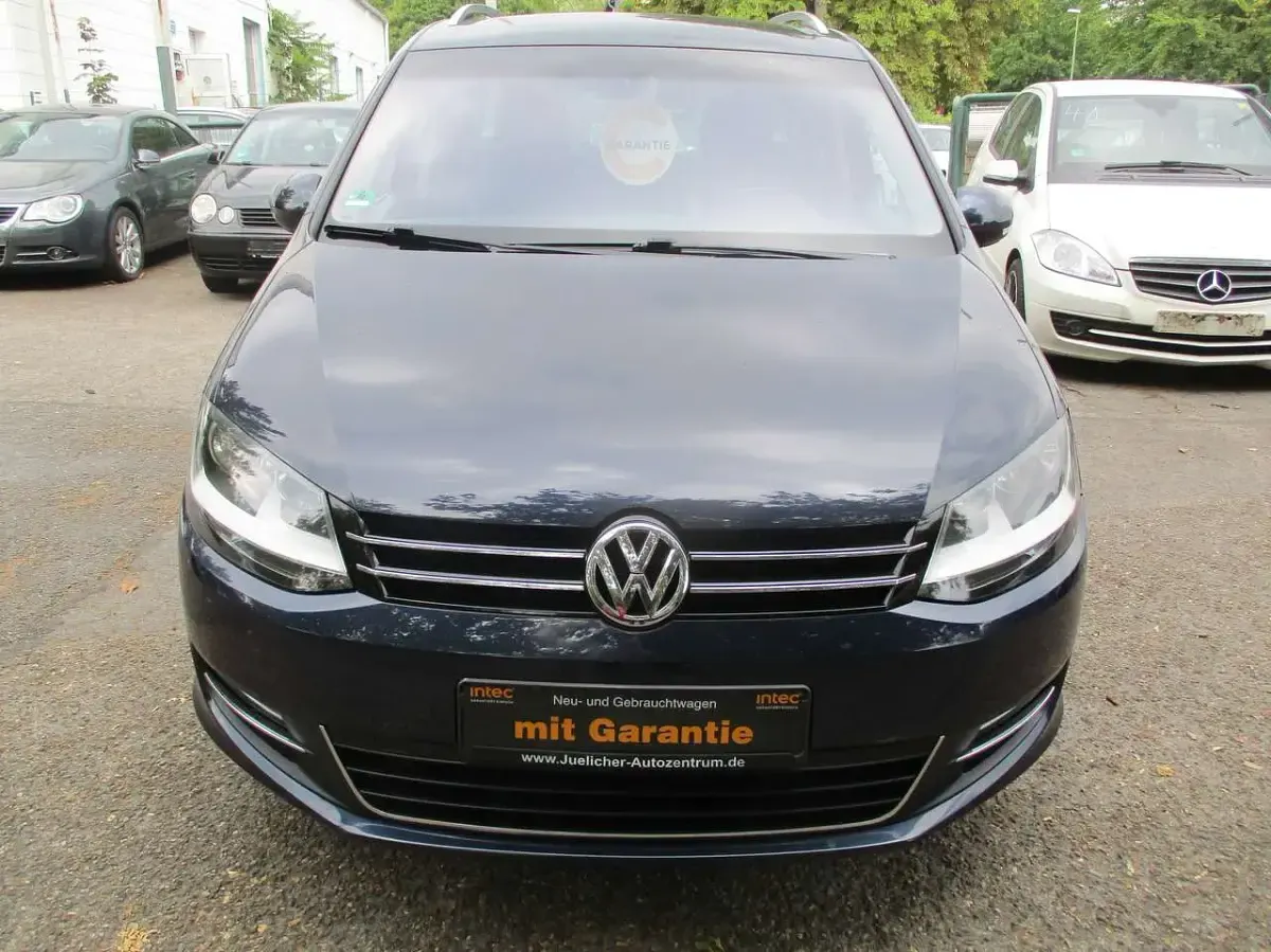 Gebraucht VW Sharan Highline 140 PS (102 kW) 2015 Night blue metallic Van / Kleinbus
