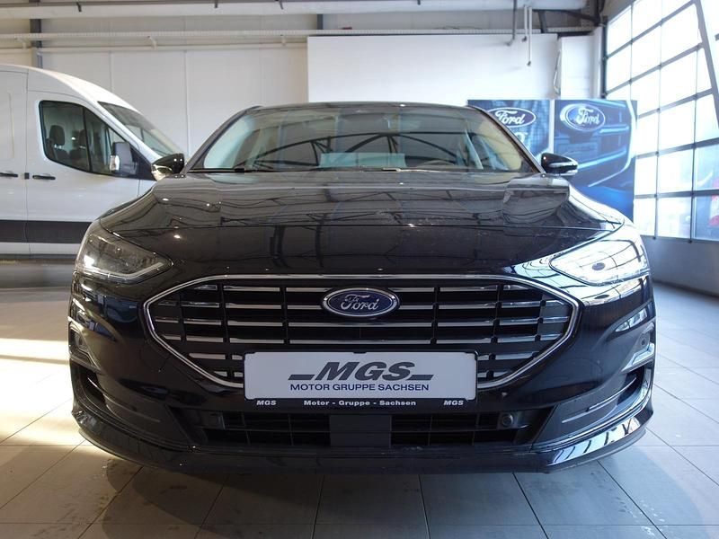 Gebraucht Ford Focus Titanium 155 PS (114 kW) 2025 Obsidianschwarz metallic Limousine