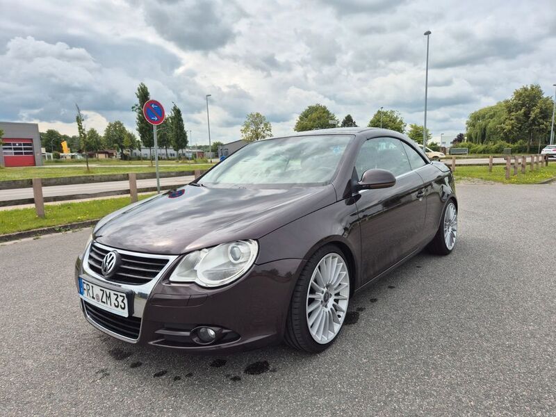 Braun Gebraucht 2007 VW Eos Individual Cabrio | 3.850 € (Teuer) - Bild 1/4
