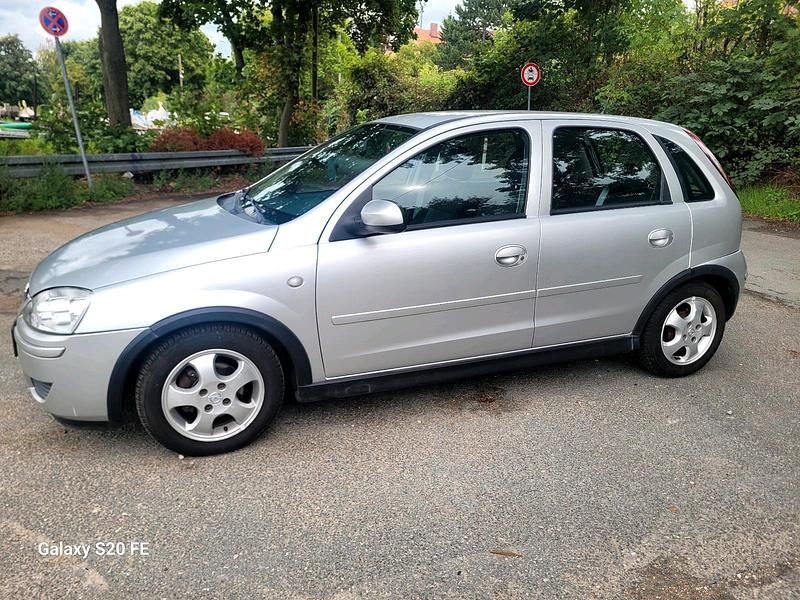 Gebraucht Opel Corsa 60 PS (44 kW) 2006 Silber Kleinwagen