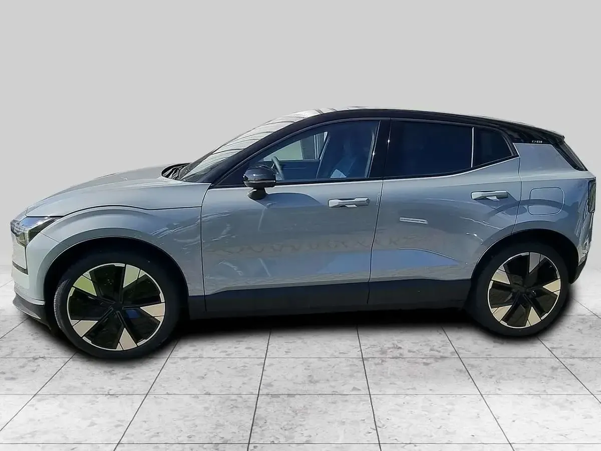 Gebraucht Volvo EX30 Plus 314 kW (428 PS) 2025 Onyx black SUV