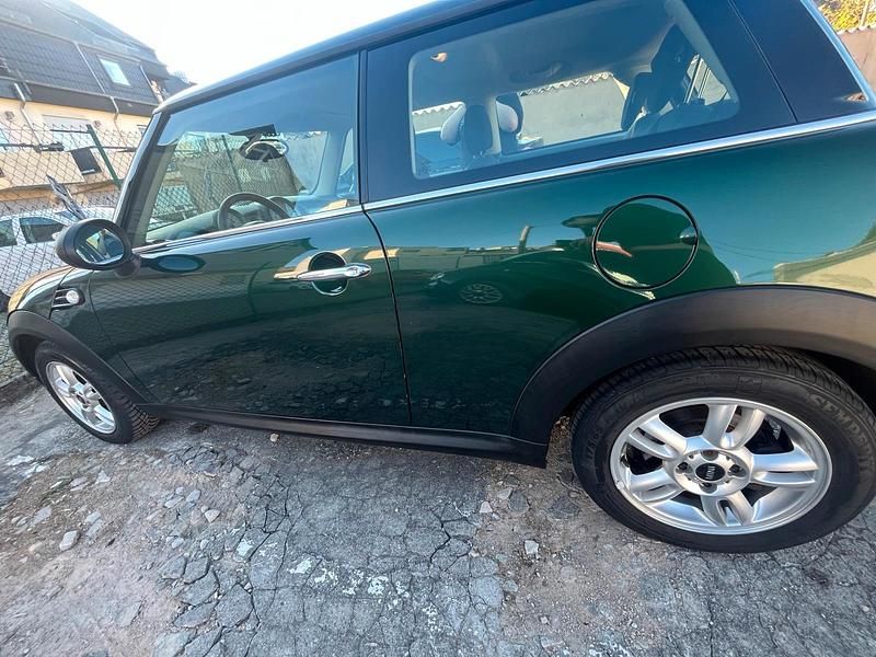 Gebraucht Mini Cooper 75 PS (55 kW) 2011 Grün Kleinwagen