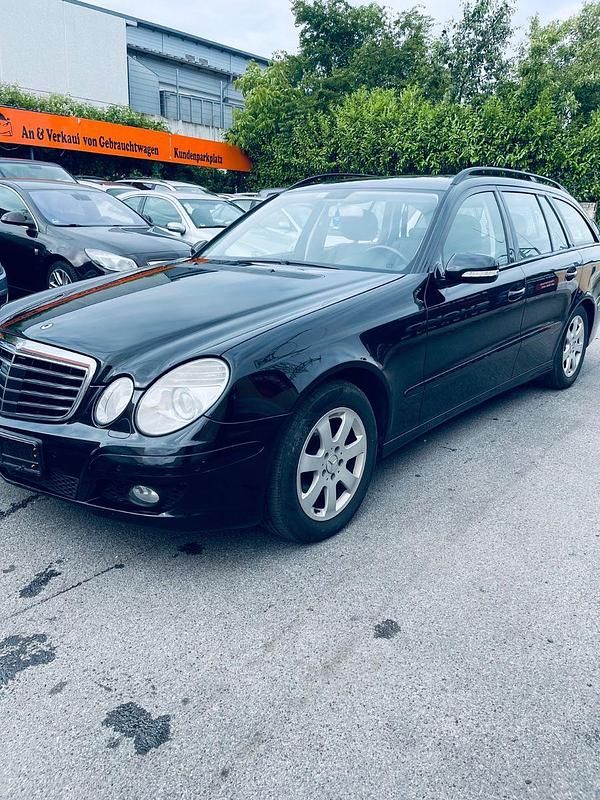 Schwarz Gebraucht 2007 Mercedes E280 Kombi | 3.000 € (Fairer Preis) - Bild 1/4